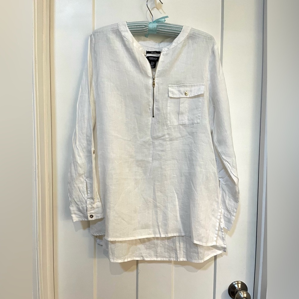 Chic White Linen Zip-Front Blouse